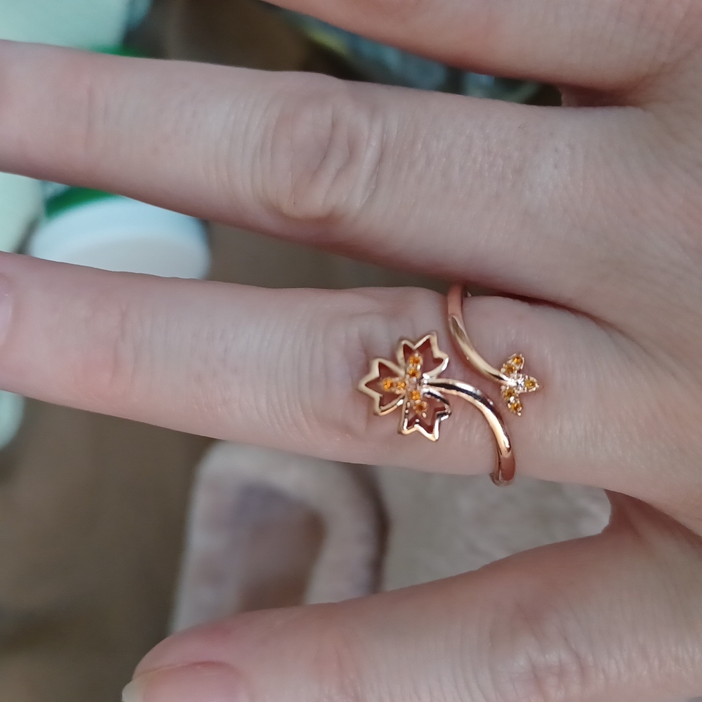 Ring - Picture 3 of 5